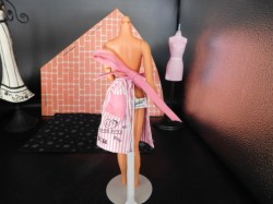 barbie babysits almost complete apron bk